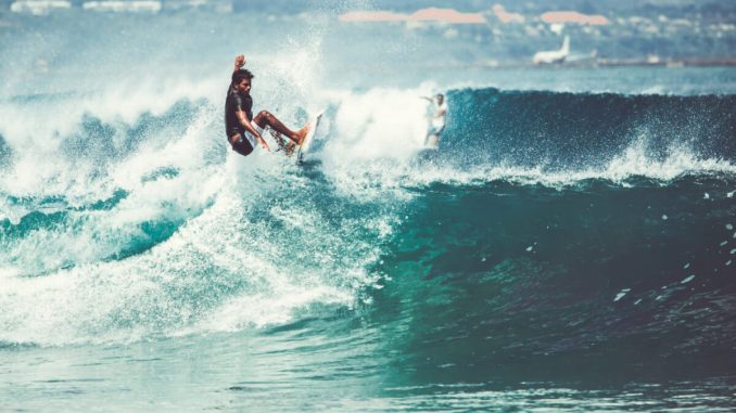 Allt om surfing – Konsten att rida på vågor